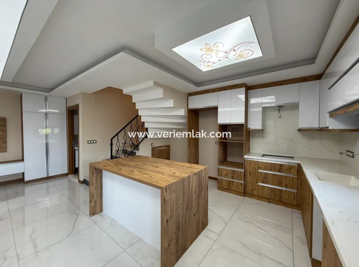 3 1 Villas Suitable For Investment And Residence In Seferihisar Hidirlik Neighborhood