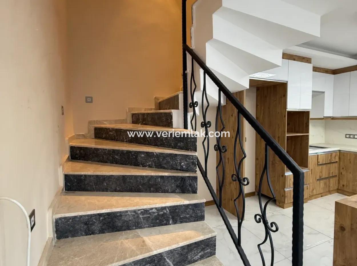 3 1 Villas Suitable For Investment And Residence In Seferihisar Hidirlik Neighborhood