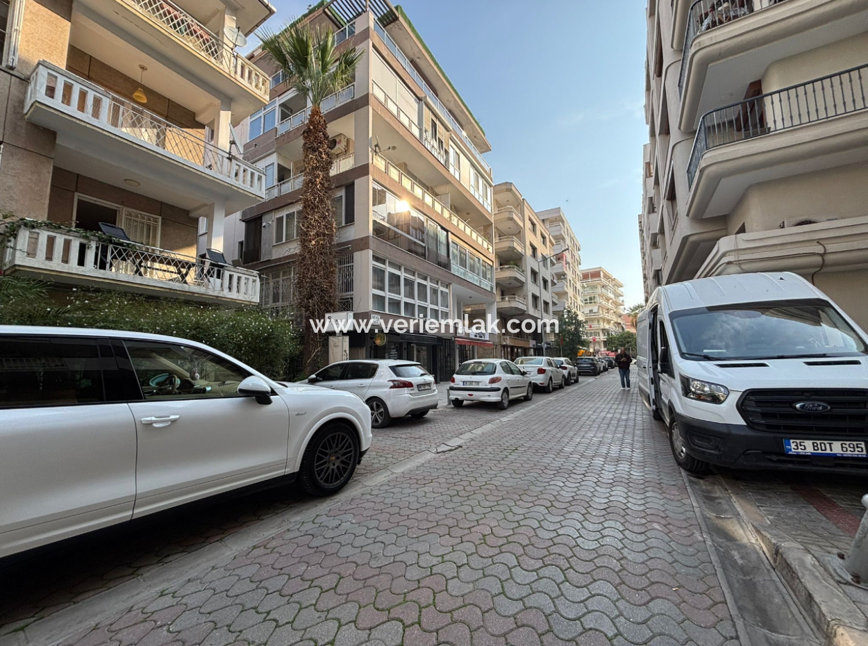 3 1 Furnished Flat For Rent With Parking In Alsancak Cultural District