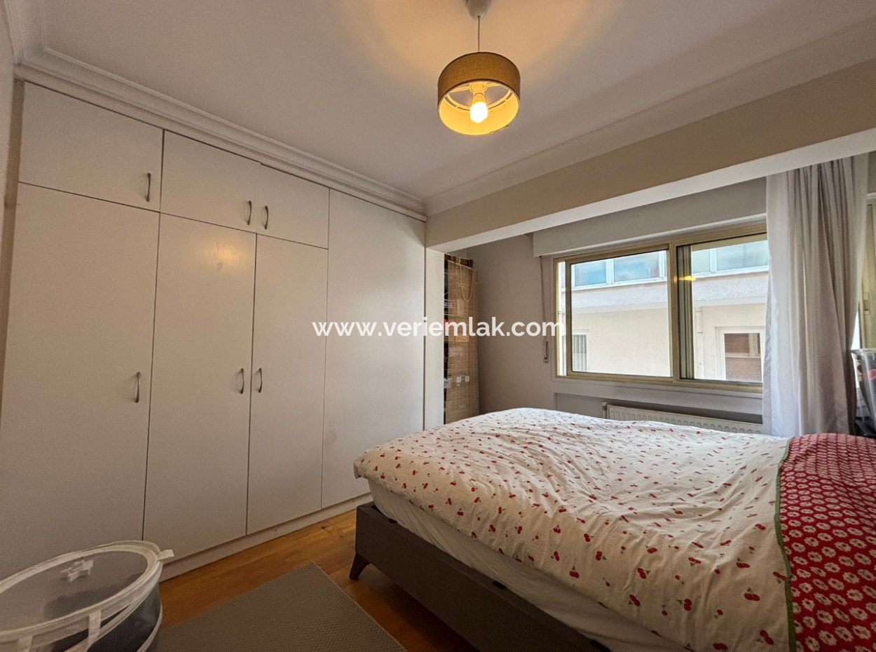 Flat For Sale With Parking Lot In 3Rd Floor 3 1 Genç Building On Alsancak Dutlu Street!