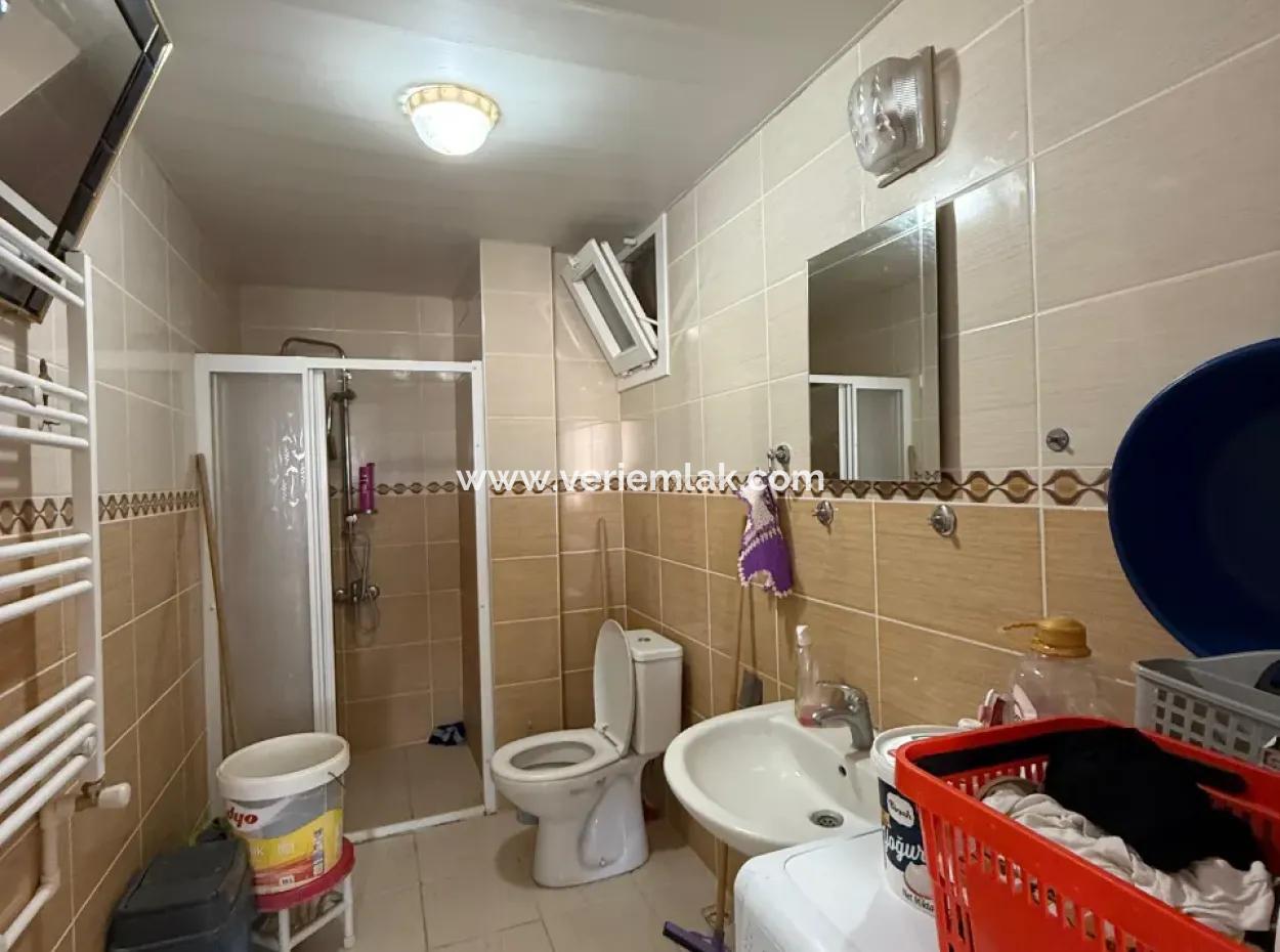 Flat For Rent With Green Area Façade On Seferihisar İzmir Street