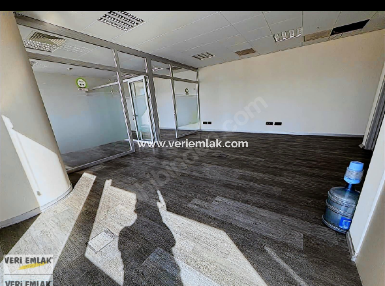 133 M2 Workplace For Rent With 2 1 Vat In Bayrakli Tower!
