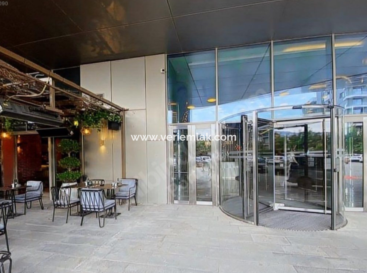133 M2 Workplace For Rent With 2 1 Vat In Bayrakli Tower!