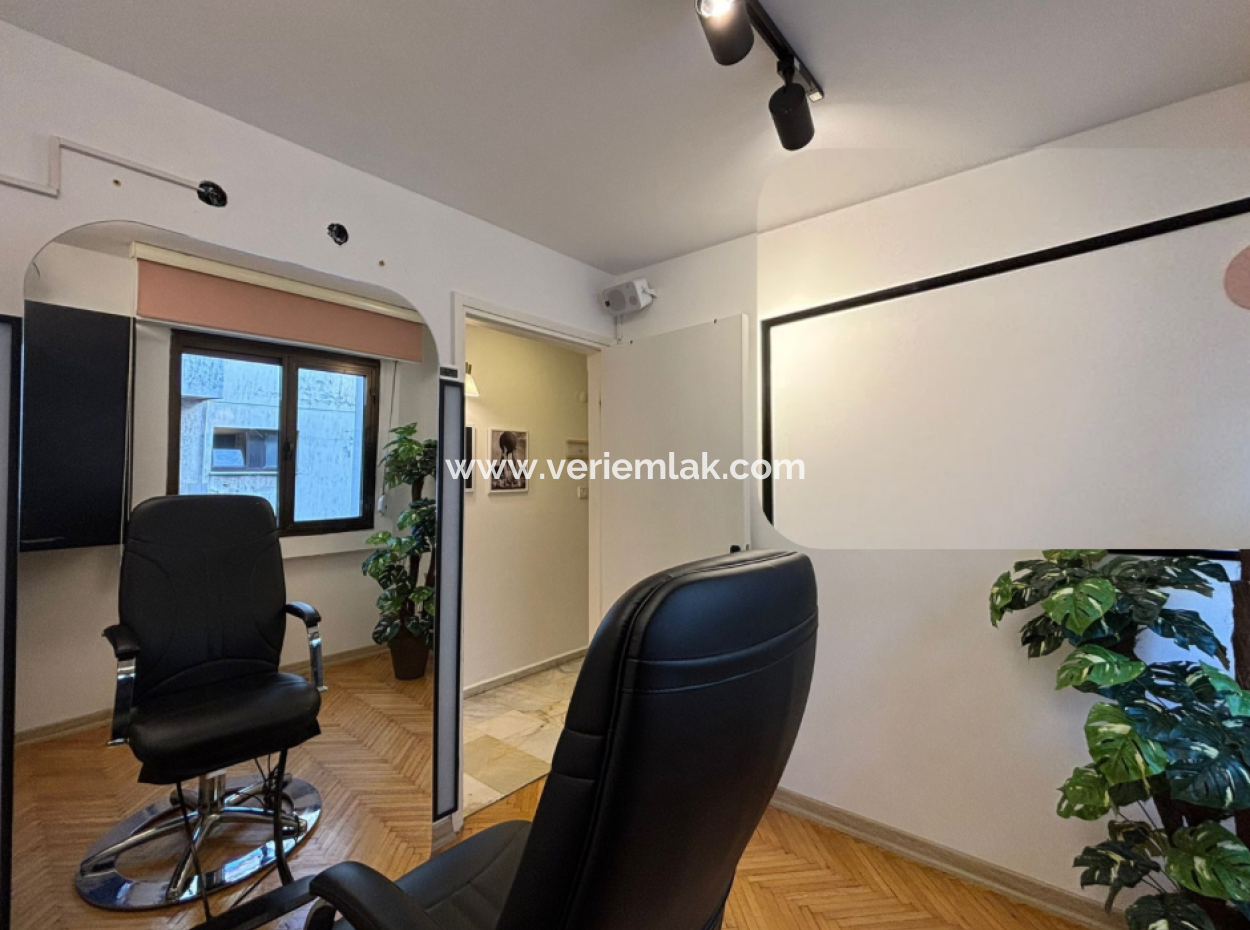 3 1 Free Workplace For Rent With Parking In Alsancak Kültür Neighborhood!