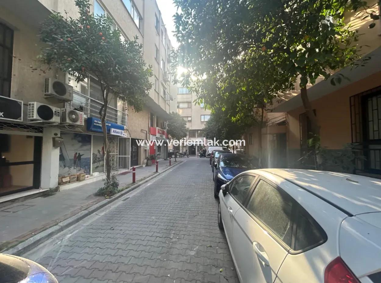 Mimarsinan Mah.1432 Street Wide Facade Chimney Automatic Shutter