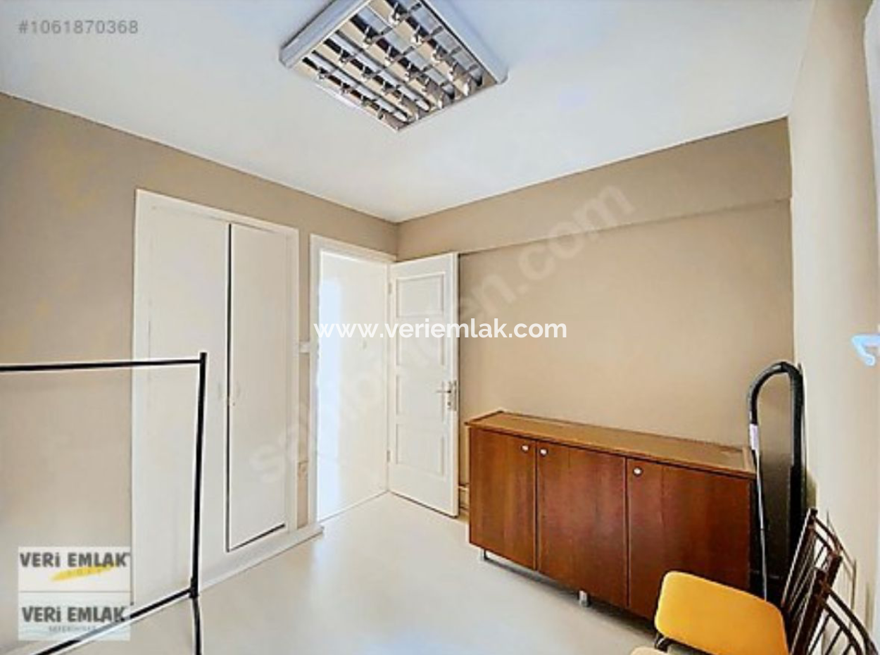 Apartment For Rent Near Alsancak Mosque 1St Floor 2 1 Air Conditioned Apartment With Elevator!