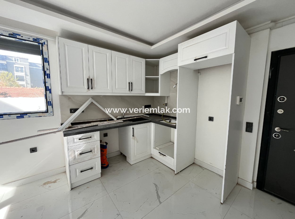 Seferihisar Çolakıbrahim Bey Neighborhood – 1 1 New Flat With Garden Use Near The Stadium