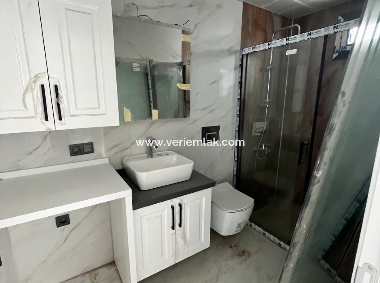 Seferihisar Çolakıbrahim Bey Neighborhood – 1 1 New Flat With Garden Use Near The Stadium