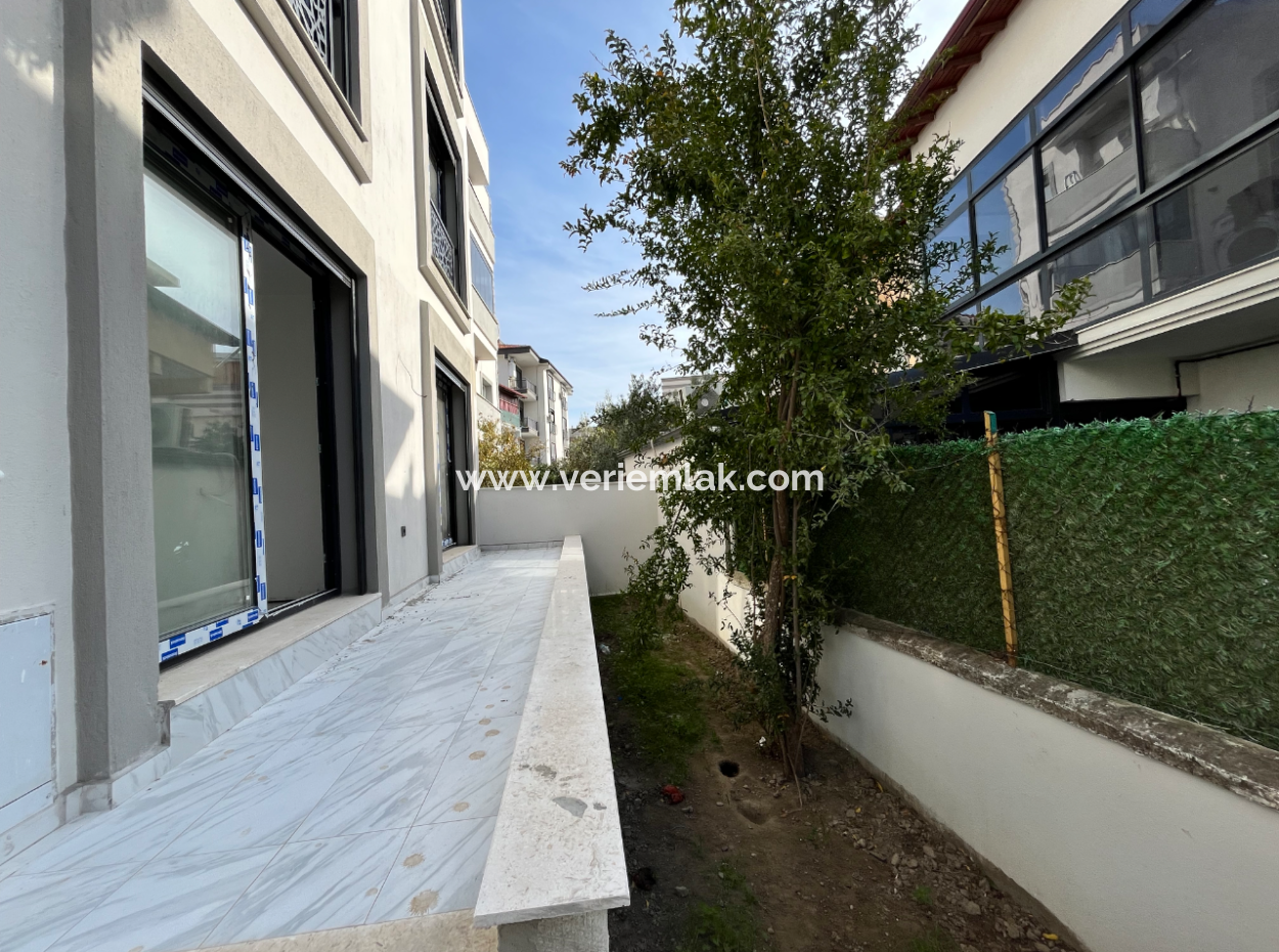 Seferihisar Çolakıbrahim Bey Neighborhood – 1 1 New Flat With Garden Use Near The Stadium