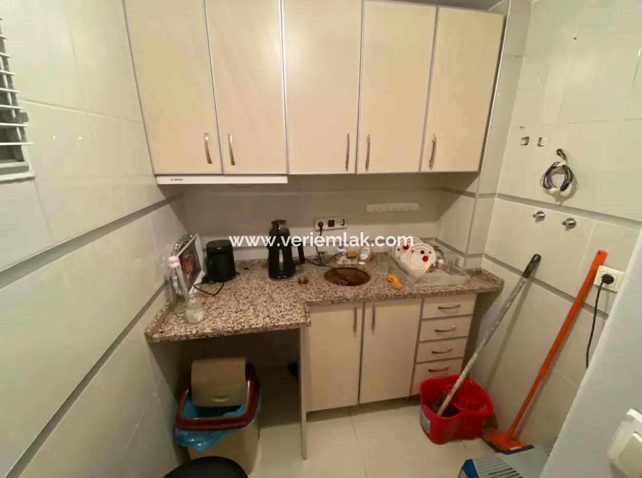 Prestigious And High Signage Office In Alsancak Cyprus Martyrs, Near Sevinc Patisserie!