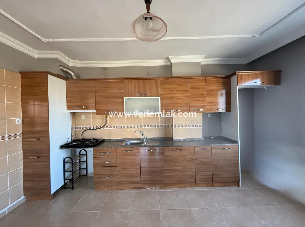 Seferihisar Izmir Street With Green Area Façade • For Sale 3 1 Flat