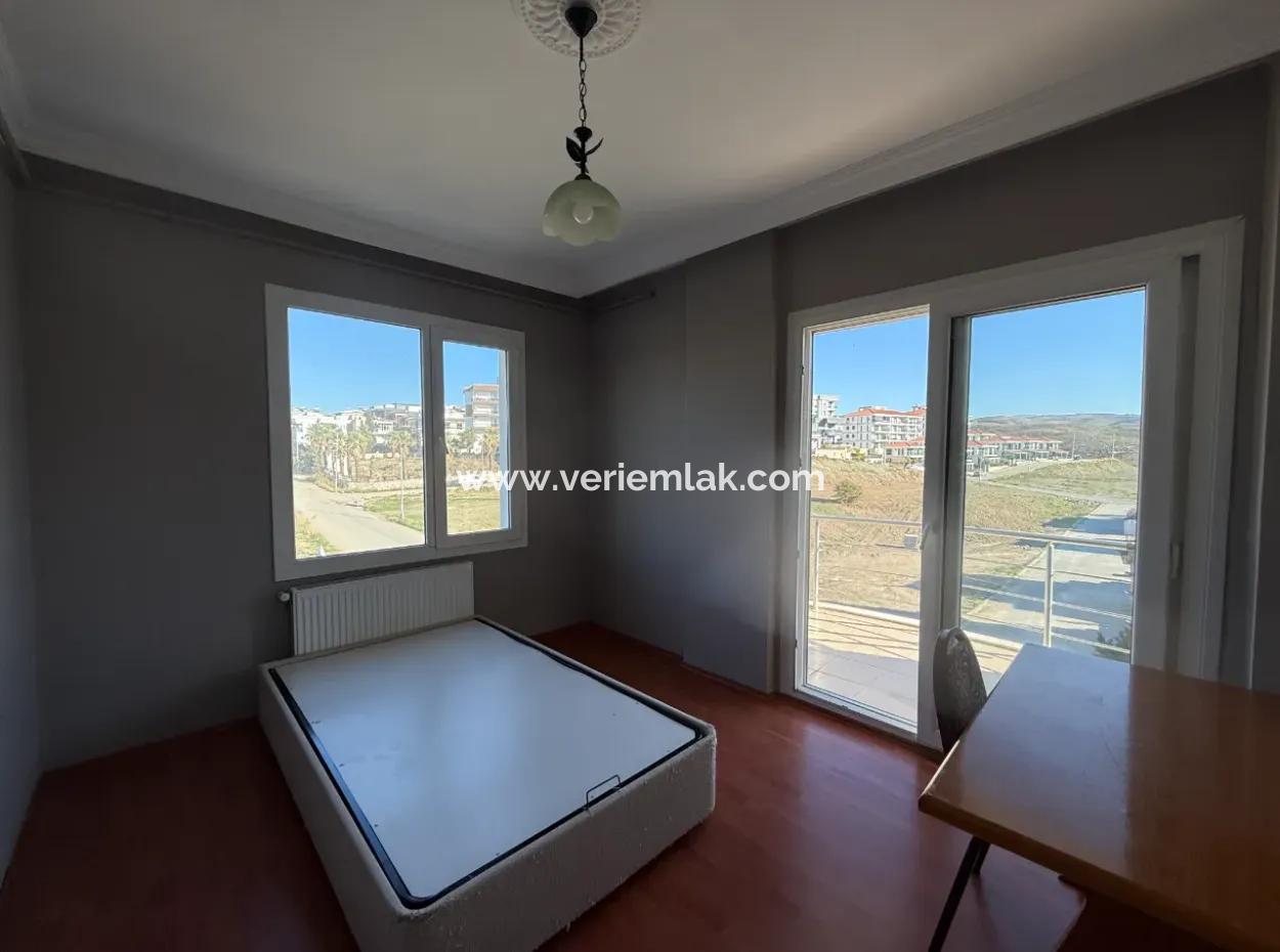 Seferihisar Izmir Street With Green Area Façade • For Sale 3 1 Flat