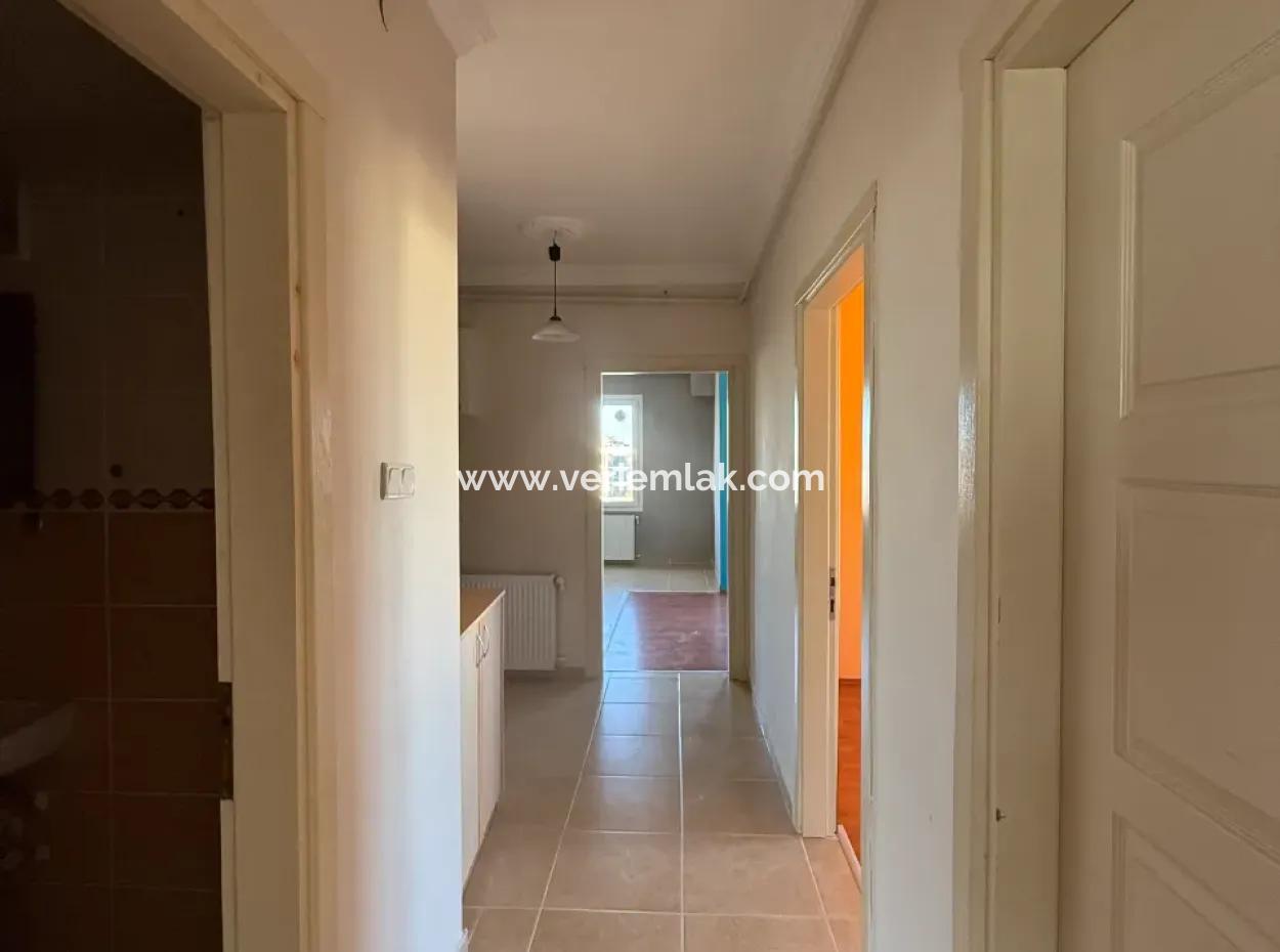 Seferihisar Izmir Street With Green Area Façade • For Sale 3 1 Flat
