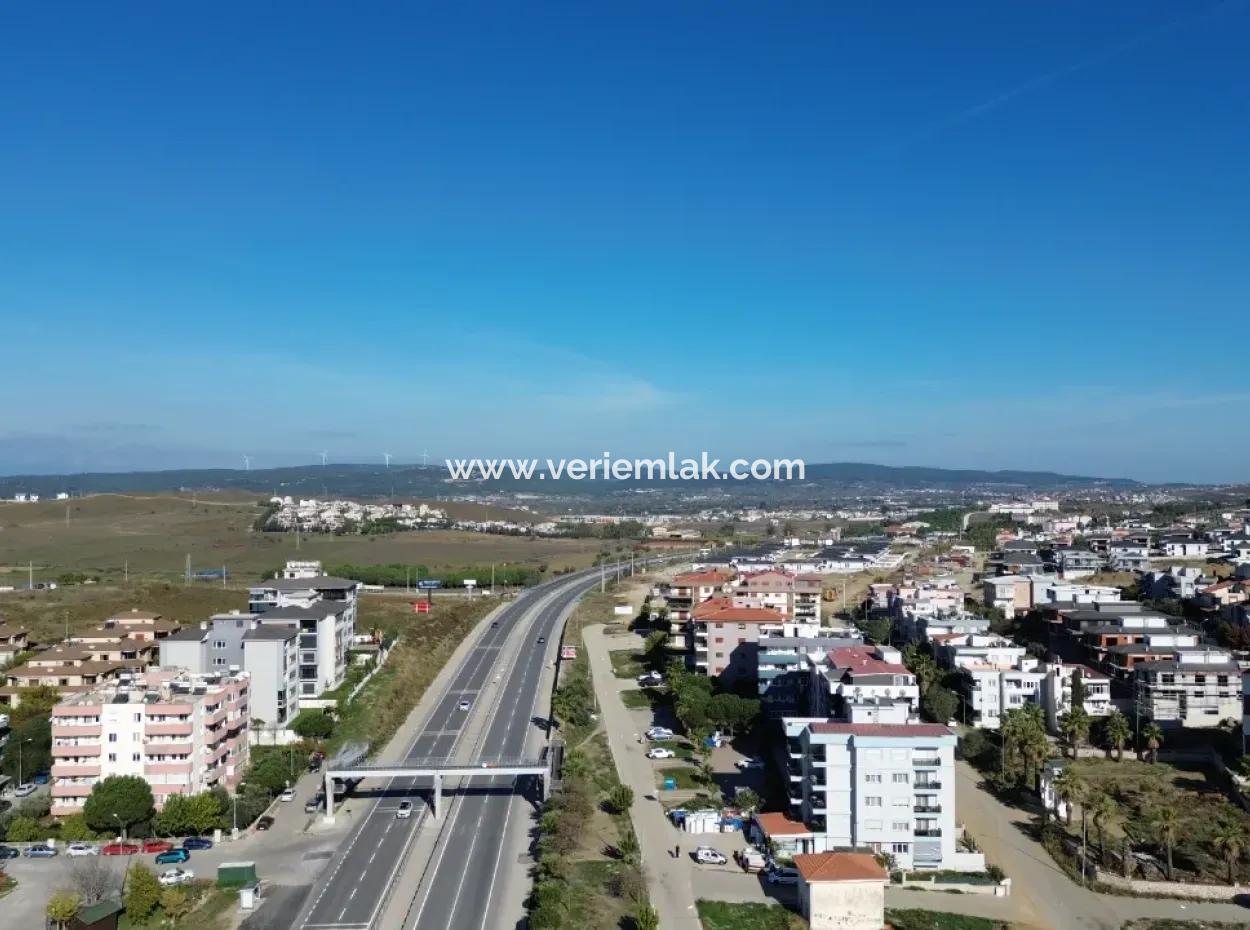 Seferihisar Izmir Street With Green Area Façade • For Sale 3 1 Flat