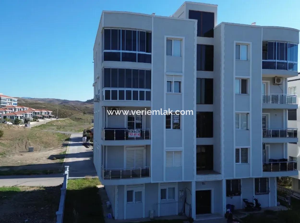 Seferihisar Izmir Street With Green Area Façade • For Sale 3 1 Flat
