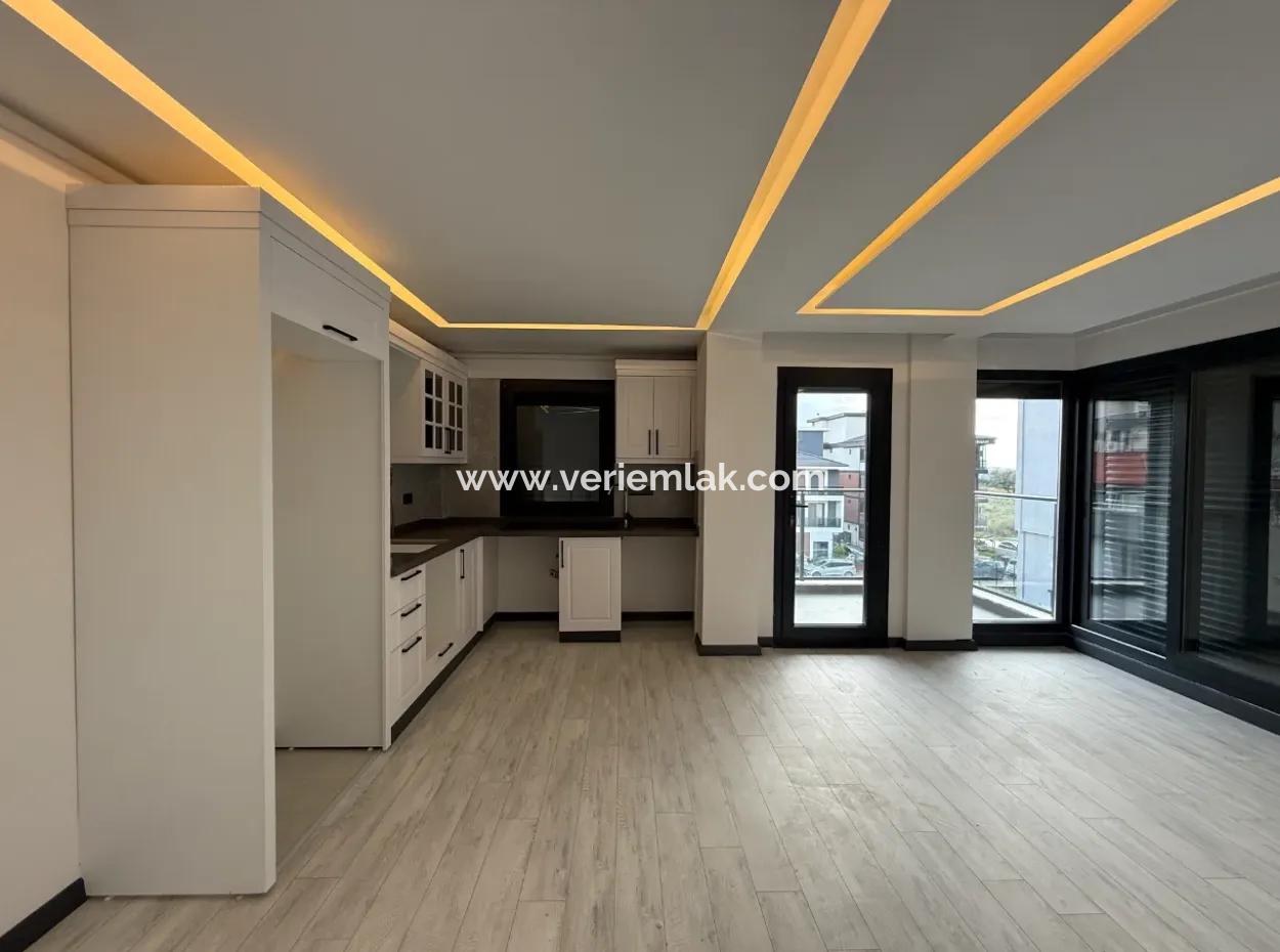 2 1 Arakat Flat For Rent In Seferihisar Camikebir – Gözsüzler Region