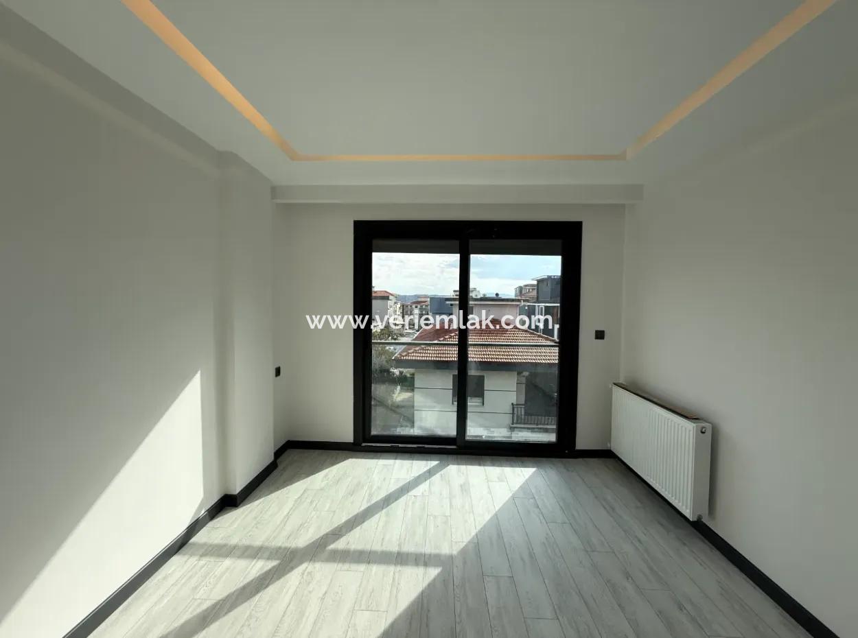 2 1 Arakat Flat For Rent In Seferihisar Camikebir – Gözsüzler Region