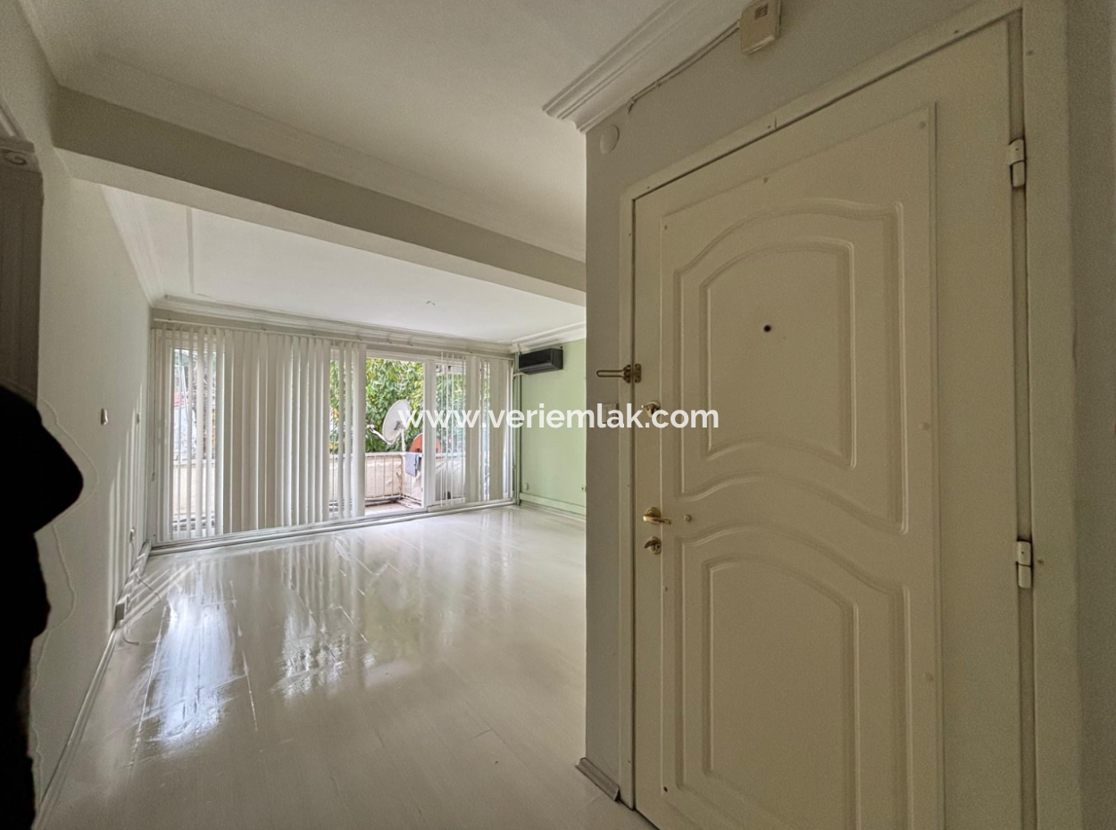 Apartment For Rent Near Alsancak Mosque 1St Floor 2 1 Air Conditioned Apartment With Elevator!