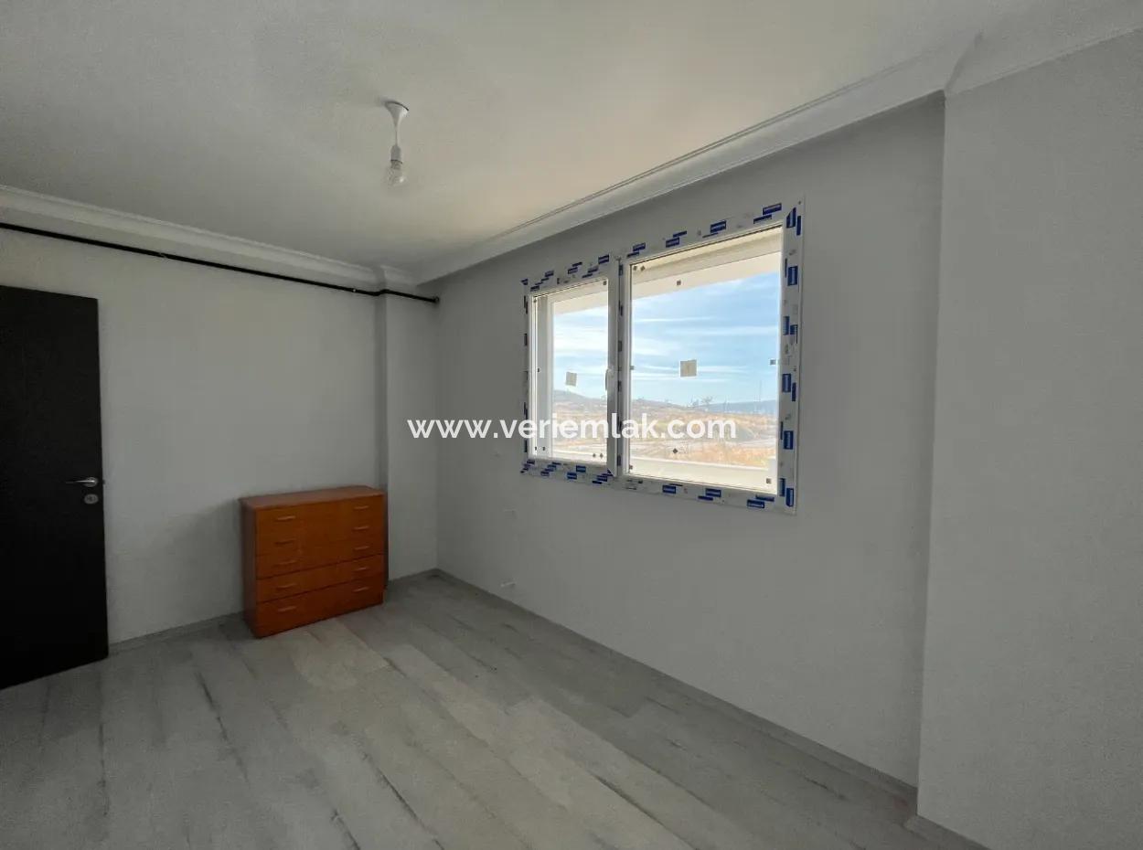 2 1 Garden Flat On Seferihisar Gözsüzler Street