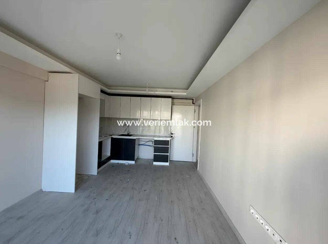 2 1 Flat For Sale In Seferihisar Camikebir – İzmir Street