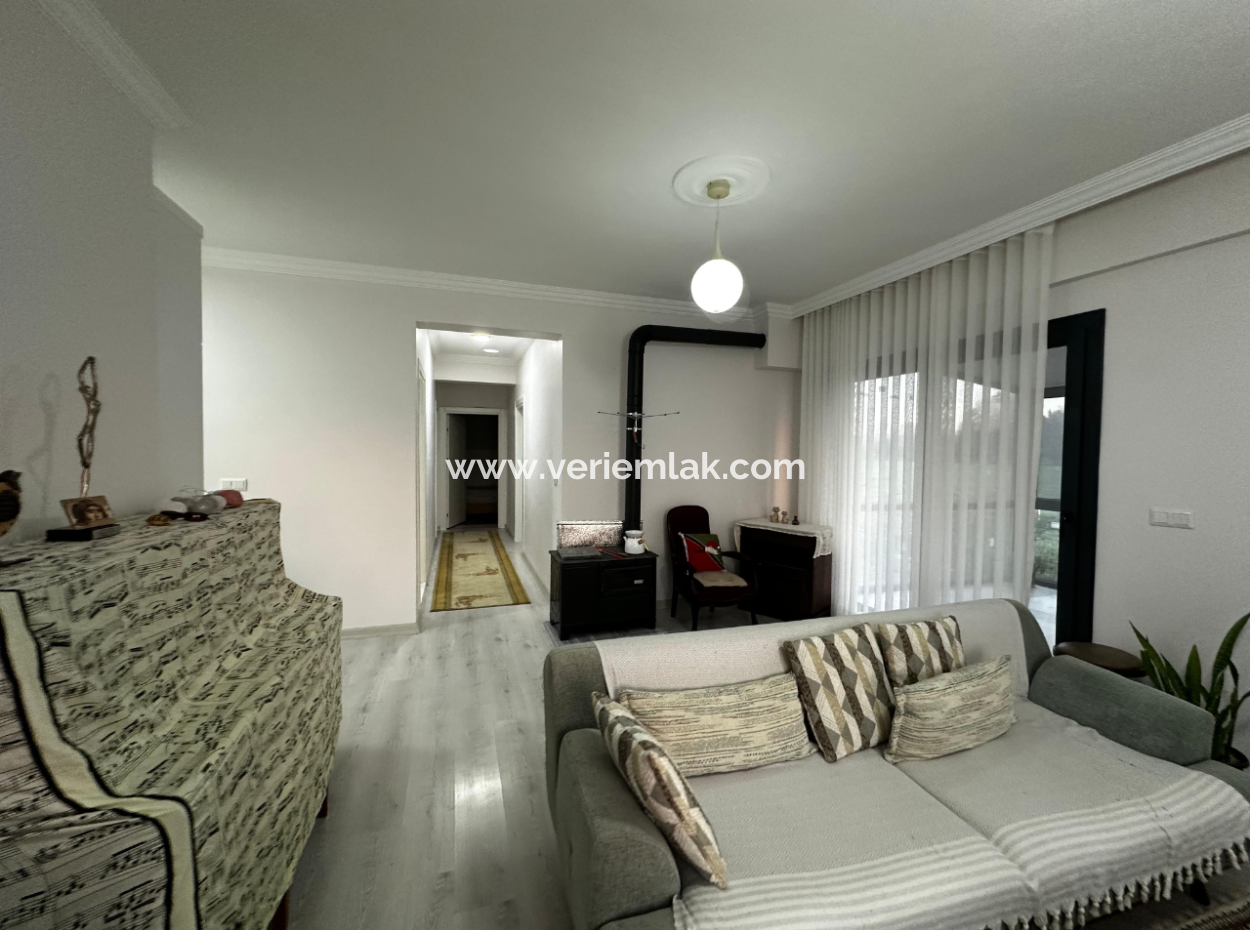 Detached House For Sale In A 2200 M2 Tangerine Garden In Seferihisar Düzce Neighborhood