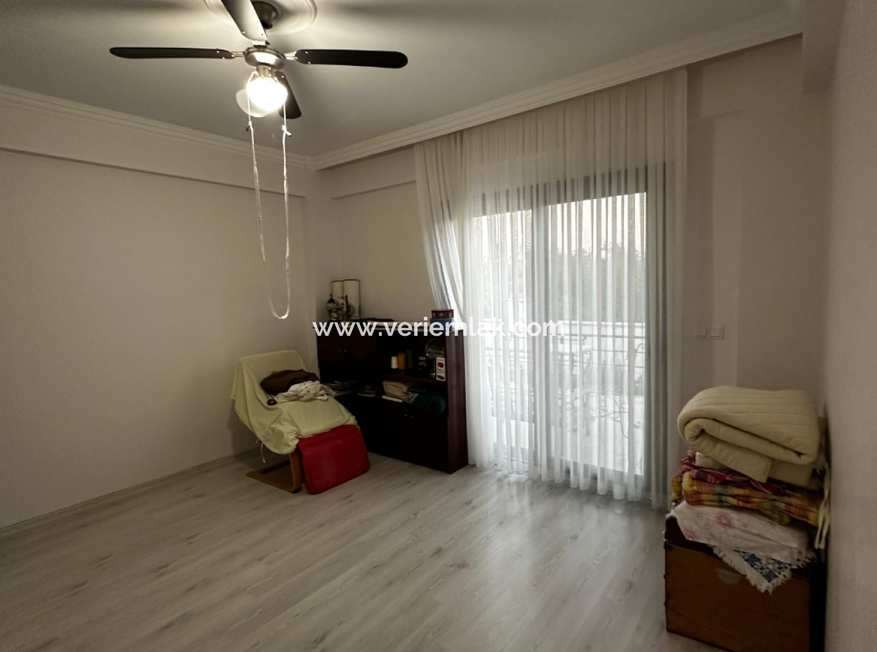 Detached House For Sale In A 2200 M2 Tangerine Garden In Seferihisar Düzce Neighborhood