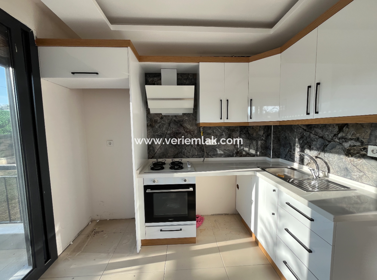 Seferihisar Camikebir – Luxury Flat In A Site With Pool On Gözsüzler Street