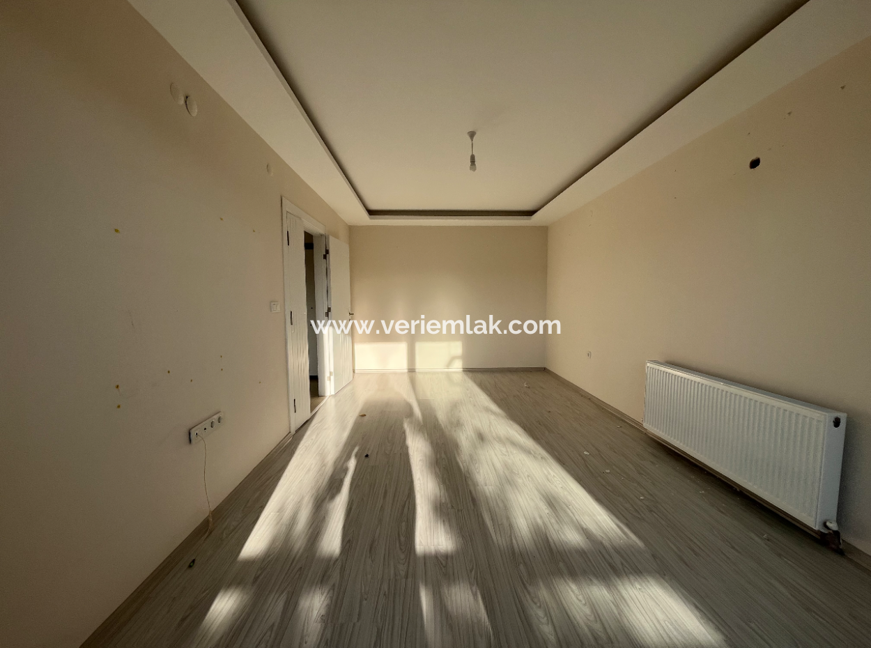 Seferihisar Camikebir – Luxury Flat In A Site With Pool On Gözsüzler Street