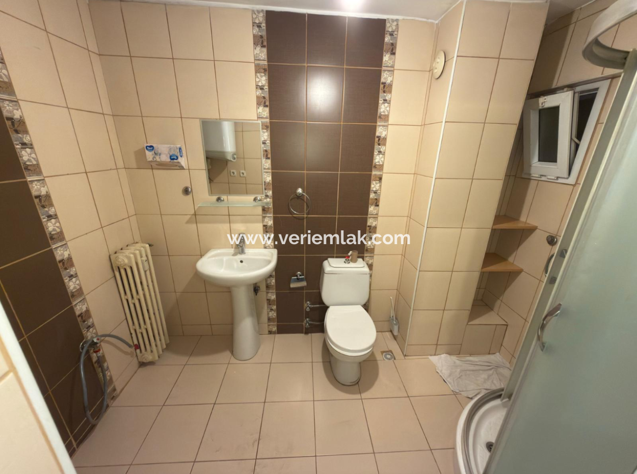 3 1 Middle Floor Mansion Flat With Large Balcony In Küçükyali