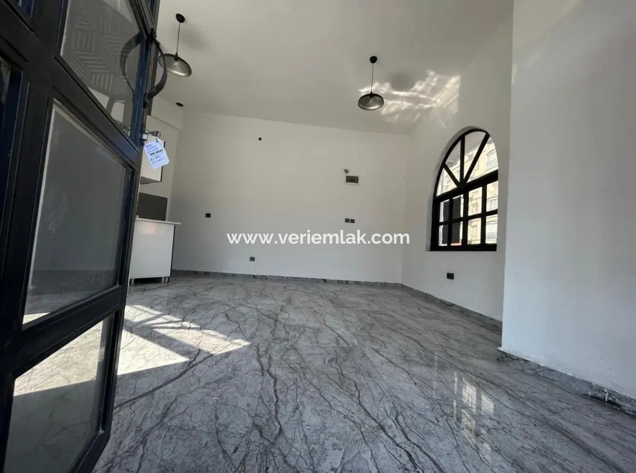 Corner Shop Near Gazi Hospital With 3 Facades, Free Of Charge