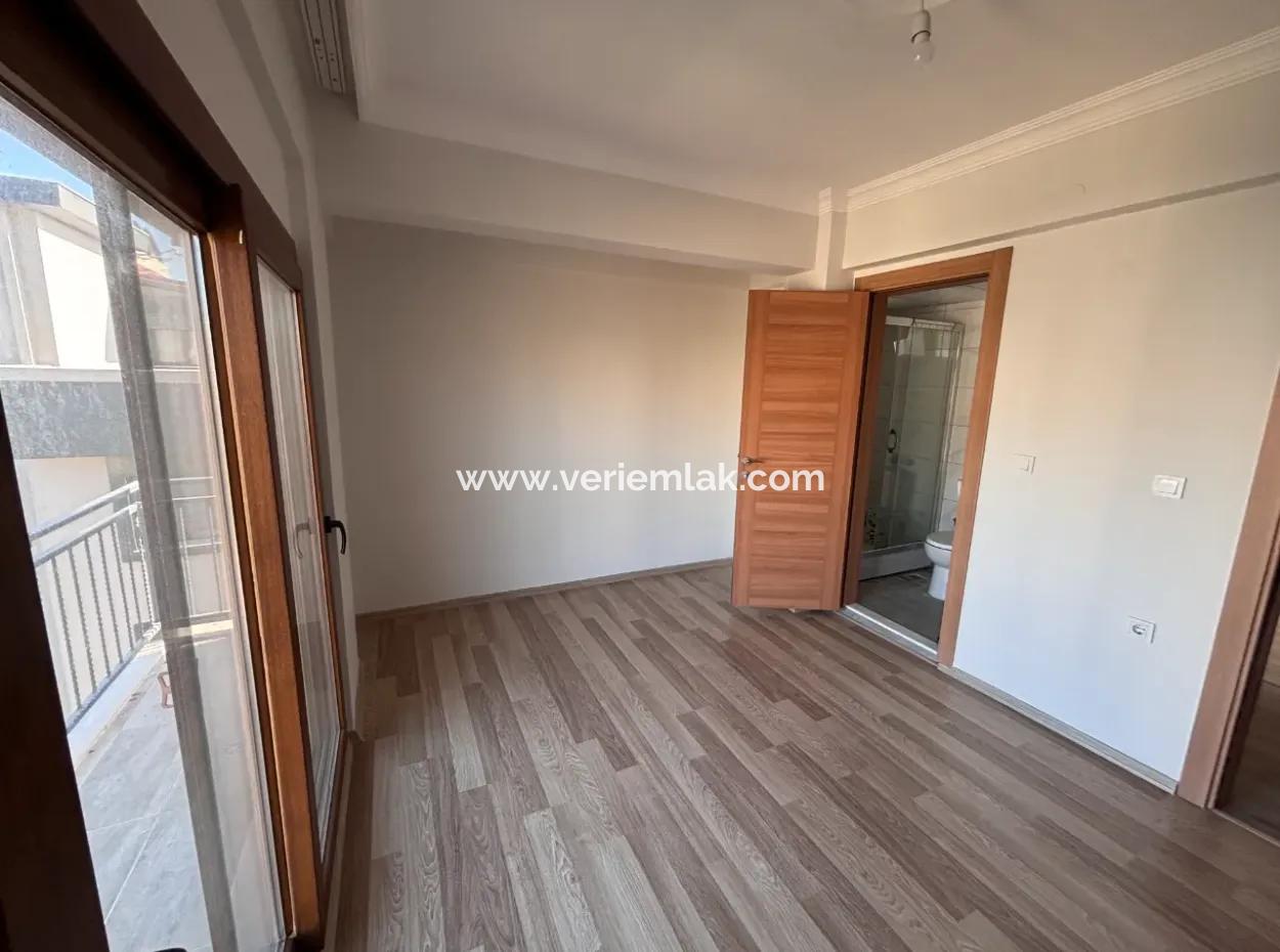 3 1 Spacious Flat In Seferihisar Camikebir