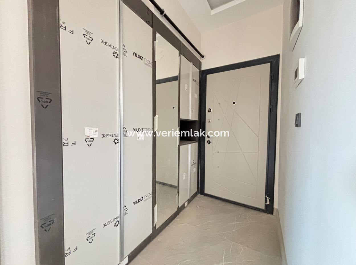 2 1 Flats For Sale In A Site In Seferihisar Camikebir