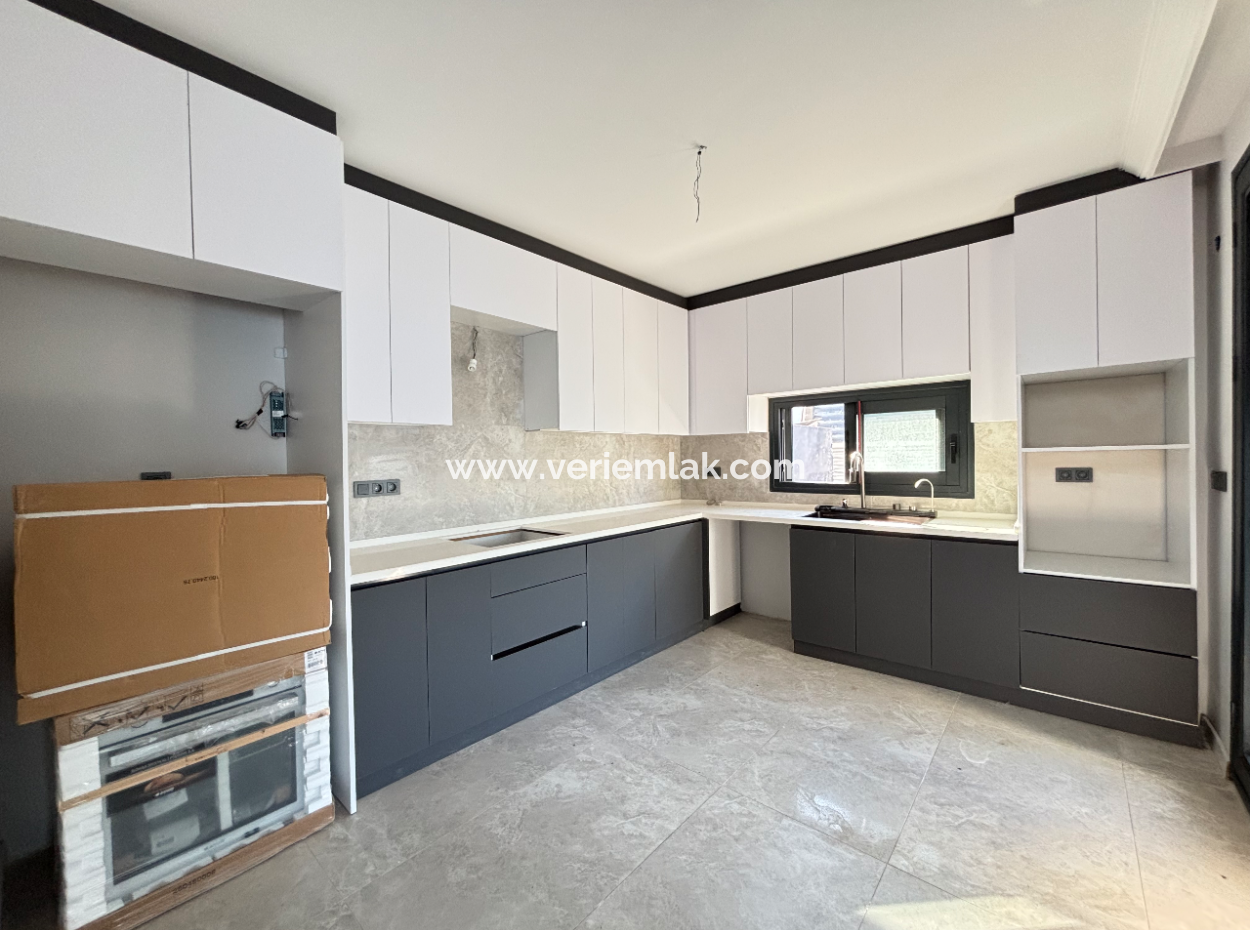 Lebiderya Detached Villa For Sale In Seferihisar Akarca