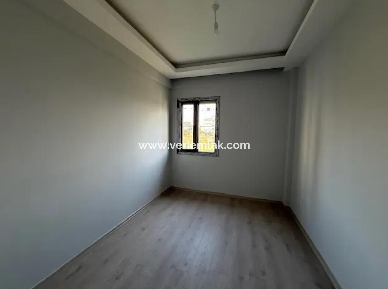 Modern 2 1 Apartment For Investment In Seferihisar Camikebir