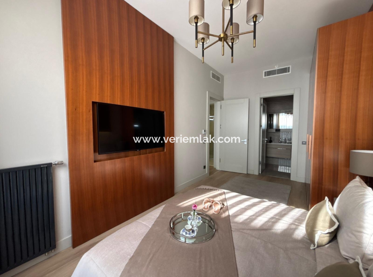 Alsancak Evora Project 2 1 15Th Floor Sea View Flat For Rent!