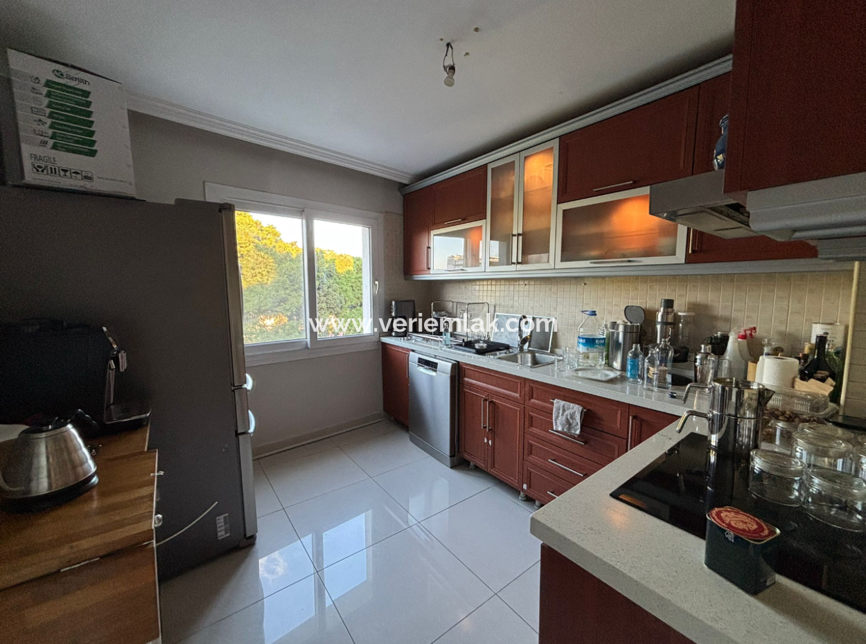 3 1 Corner 5Th Floor Flat For Sale On Alsancak Libas Street!