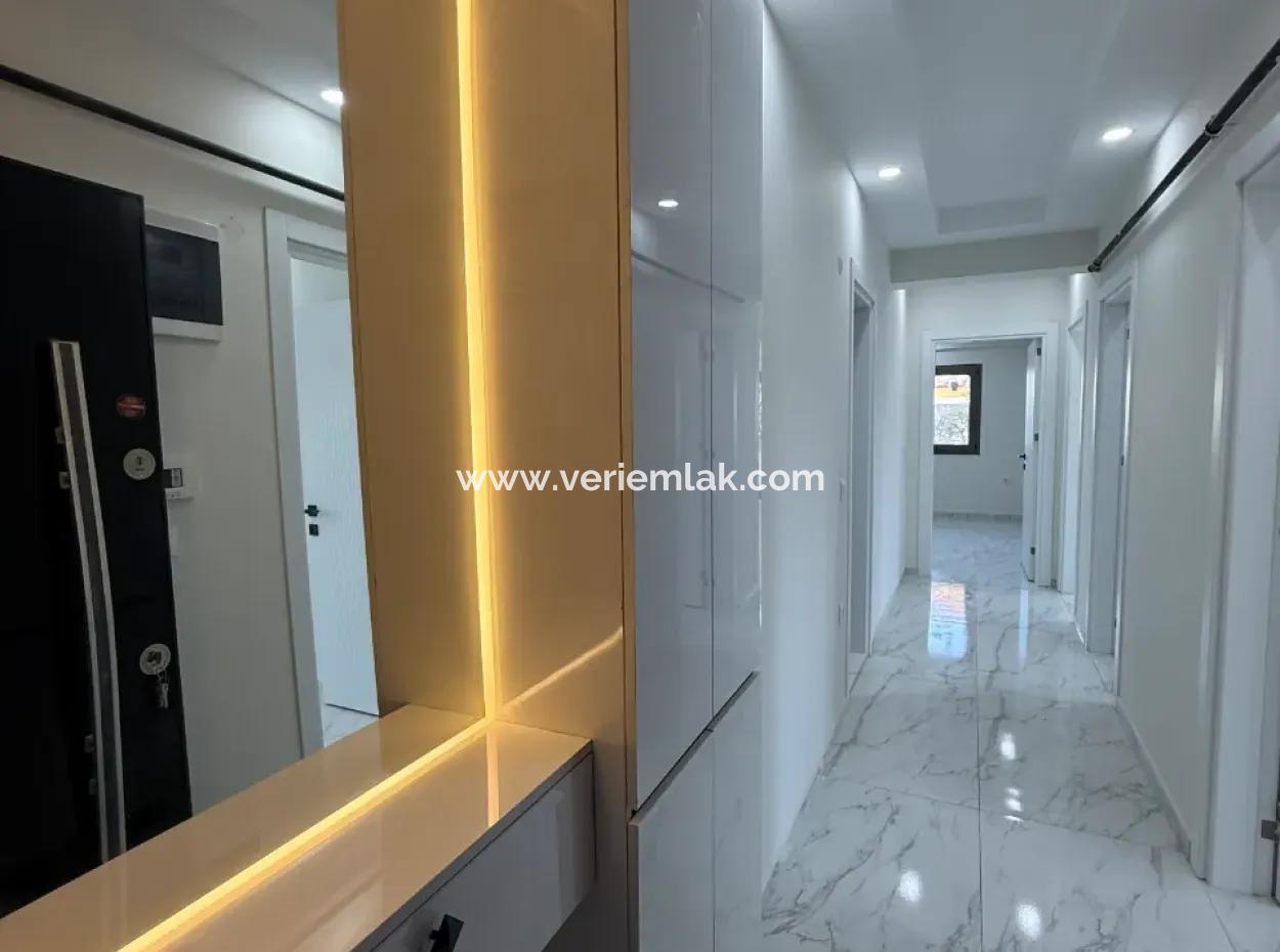 New 2 1 Flats In Seferihisar Mosque