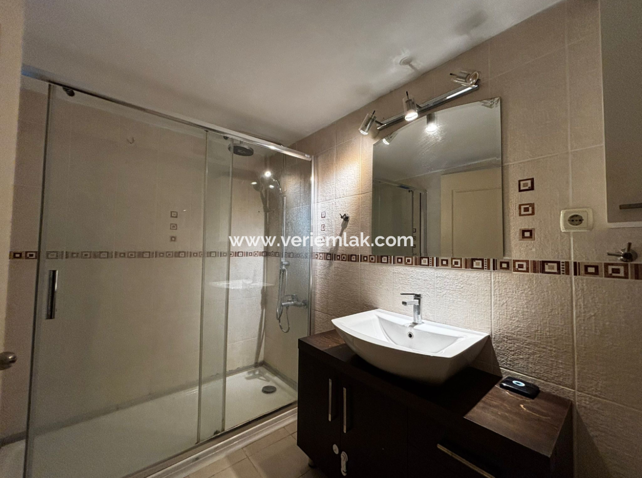 3 1 Corner 5Th Floor Flat For Sale At No Cost On Alsancak Libas Street!