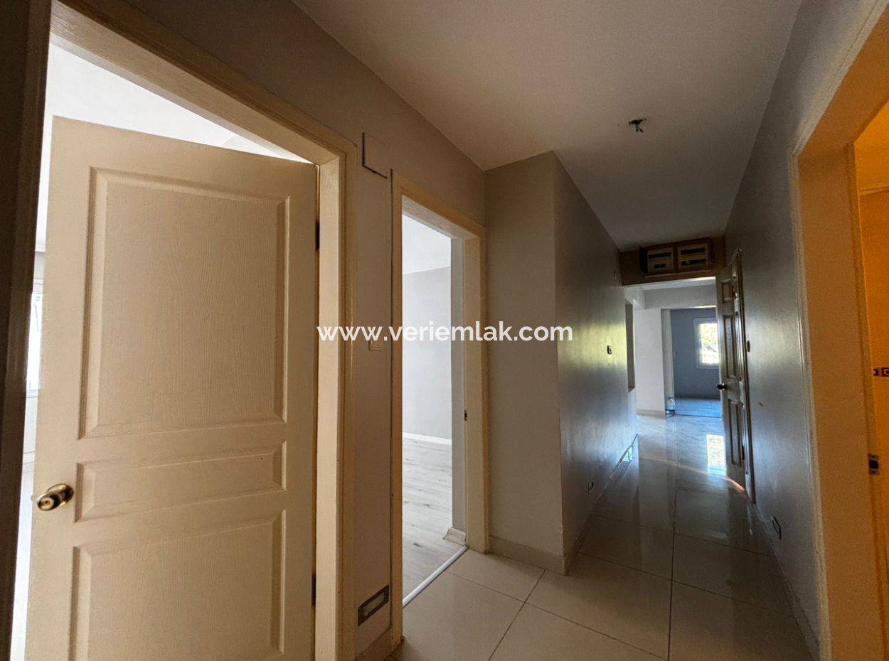 3 1 Corner 5Th Floor Flat For Sale At No Cost On Alsancak Libas Street!