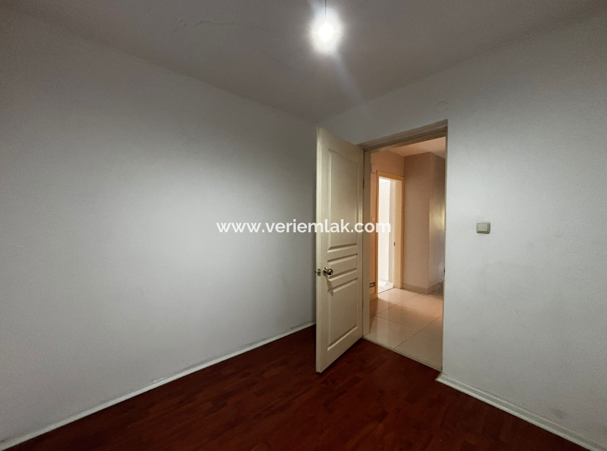 3 1 Corner 5Th Floor Flat For Sale At No Cost On Alsancak Libas Street!