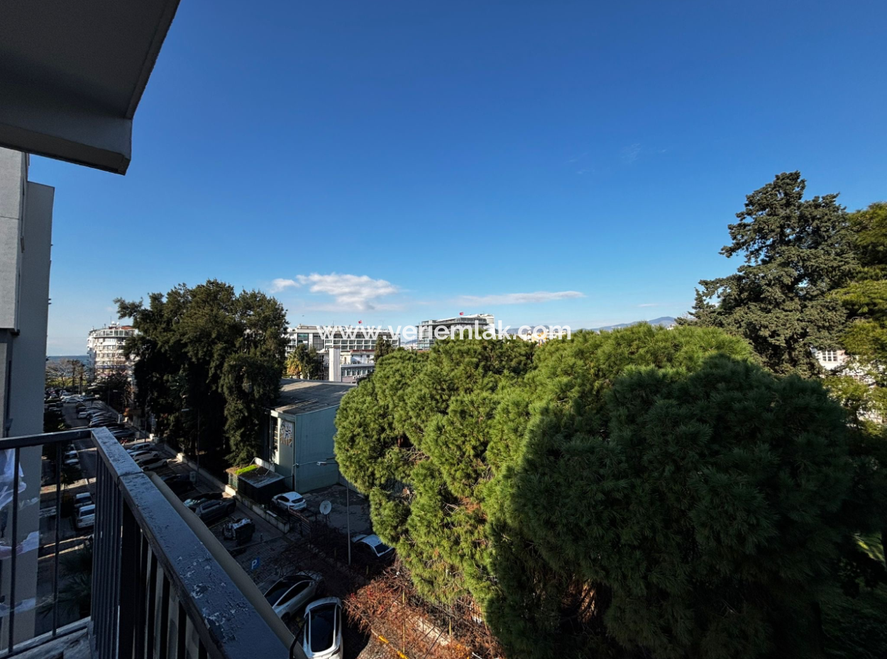 3 1 Corner 5Th Floor Flat For Sale At No Cost On Alsancak Libas Street!