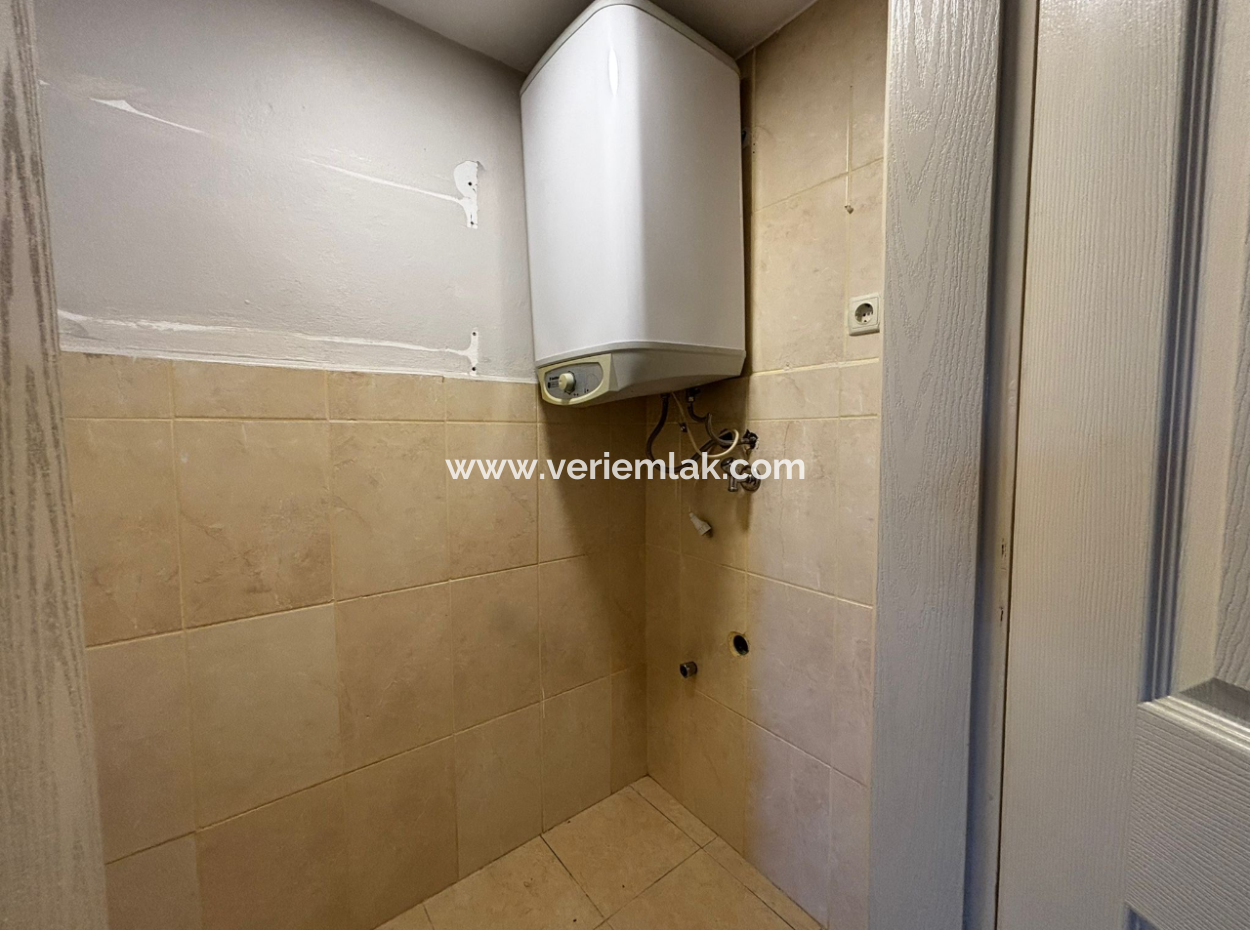 3 1 Corner 5Th Floor Flat For Sale At No Cost On Alsancak Libas Street!