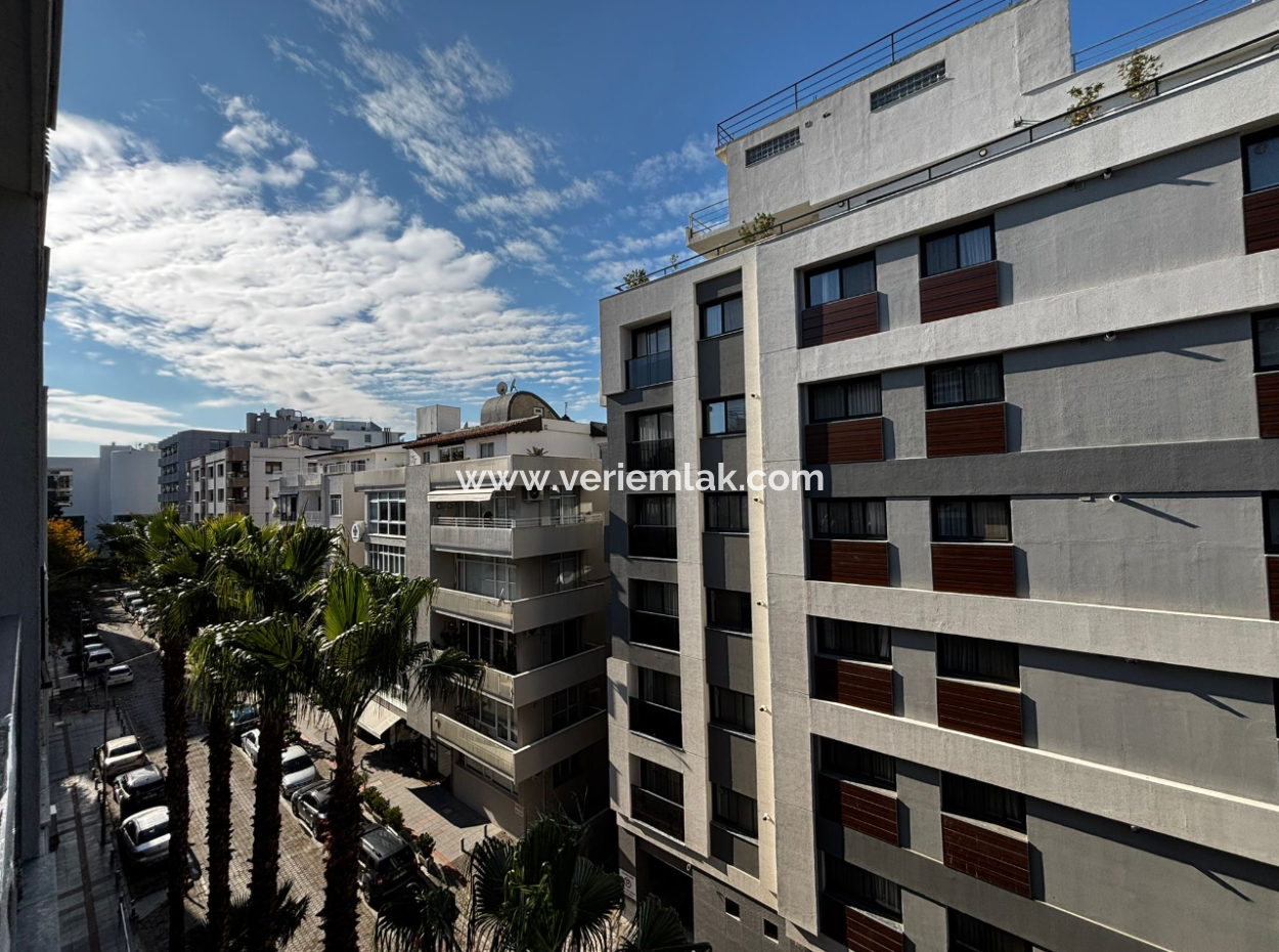 3 1 Corner 5Th Floor Flat For Sale At No Cost On Alsancak Libas Street!