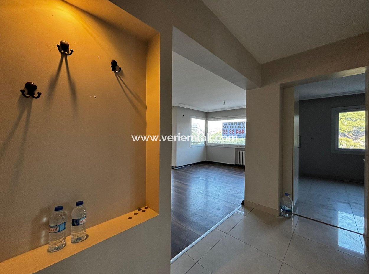 3 1 Corner 5Th Floor Flat For Sale At No Cost On Alsancak Libas Street!