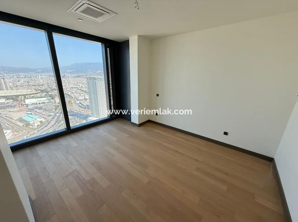3 1 Flat For Rent With Panoramic View On The 38Th Floor Of Mymahall Bomonti