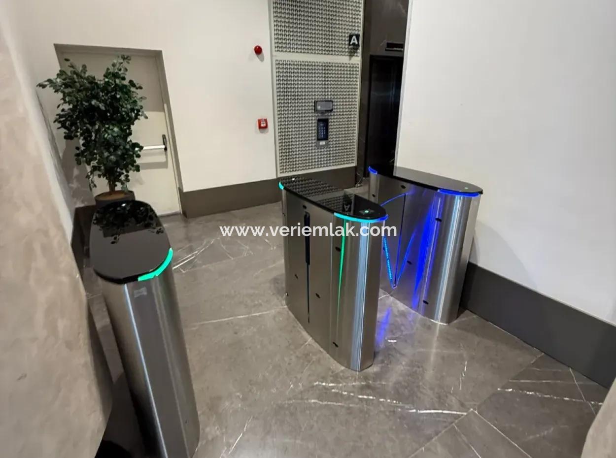 3 1 Flat For Rent With Panoramic View On The 38Th Floor Of Mymahall Bomonti