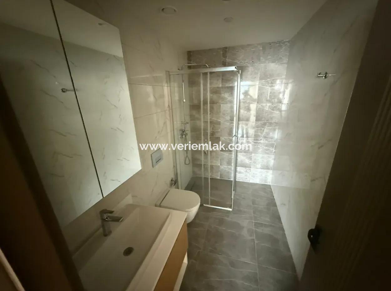 3 1 Flat For Rent With Panoramic View On The 38Th Floor Of Mymahall Bomonti