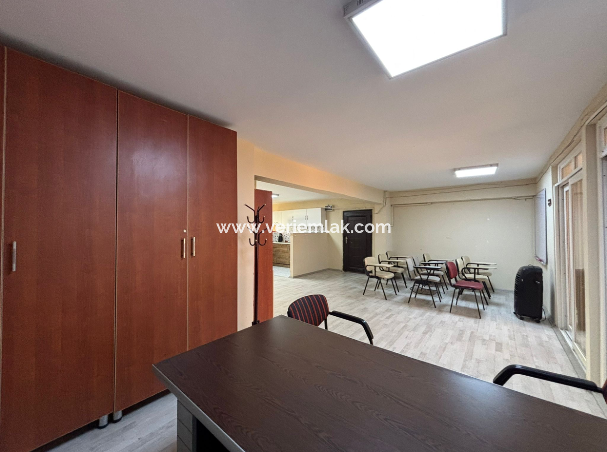 Empty 2Nd Floor Well-Maintained 140M2 Workplace / Office For Sale In Konak Basmane