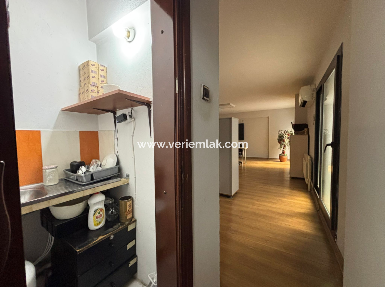 1St Floor 140M2 Workplace / Office For Sale Free Of Charge In Konak Basmane!