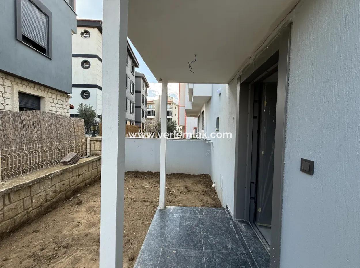 3 1 Comfortable Villa With Garden In Villalar Area